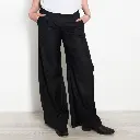 sporty_chic_trousers_black_front_DSCF7530.webp